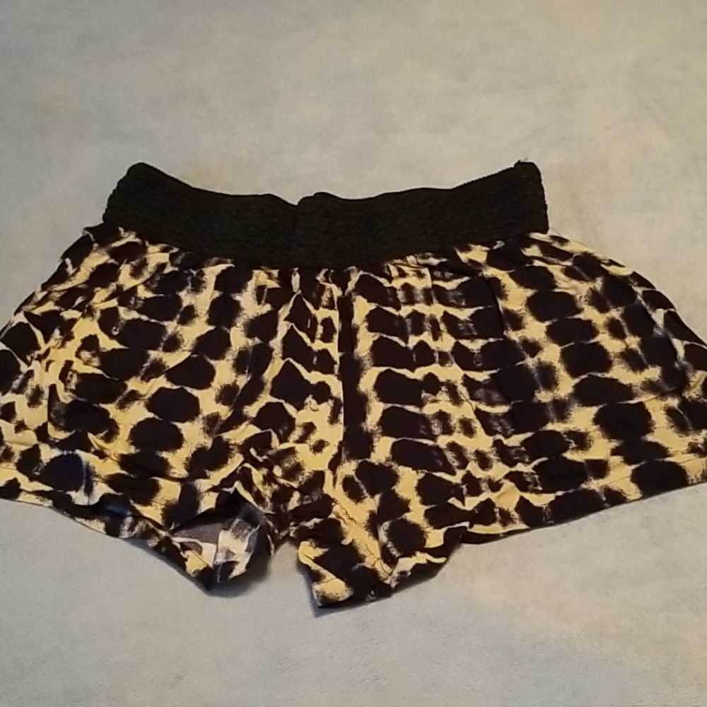 EYE CANDY Shorts